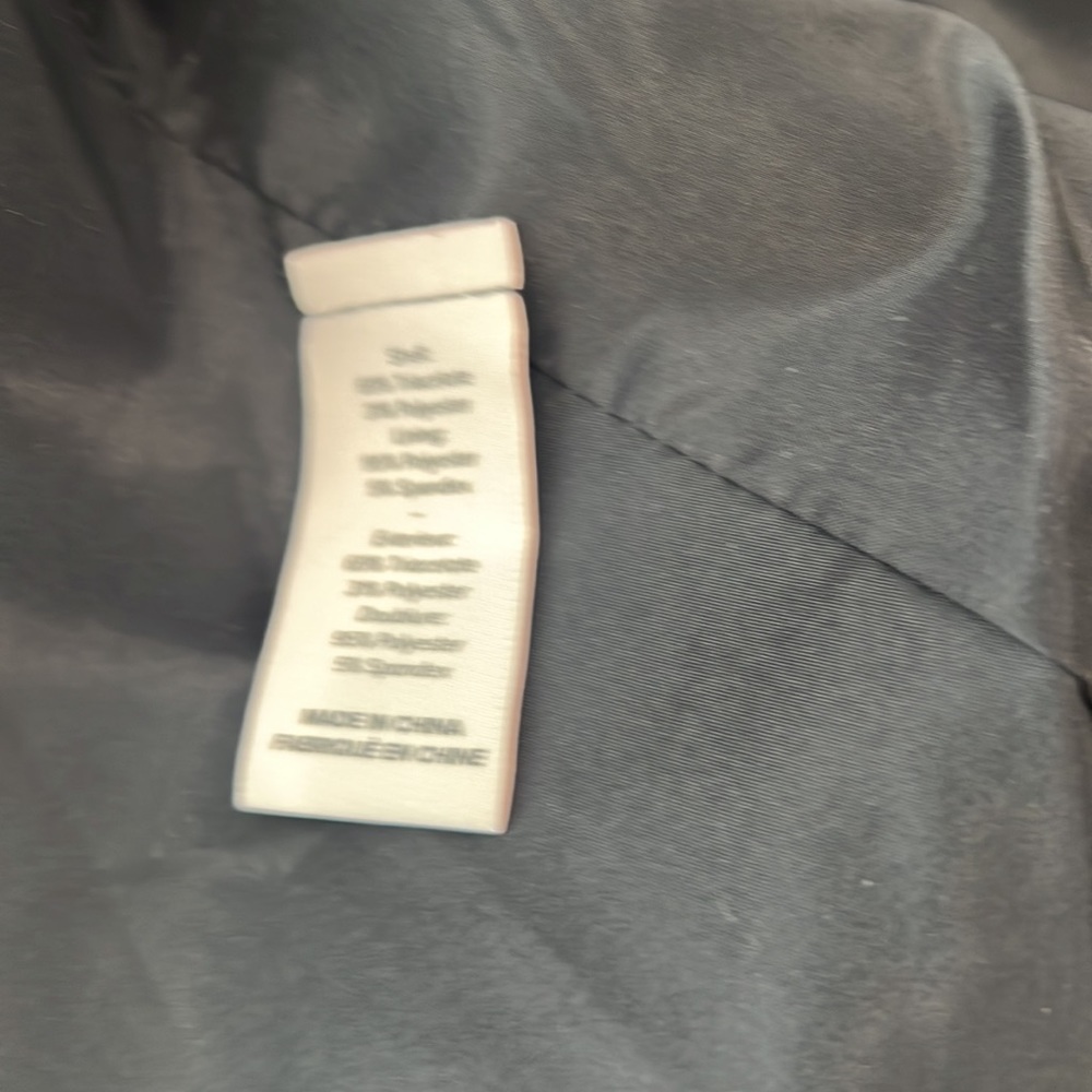 cinq a sept Black Crepe Lamour Pax Jacket. 0 - Picture 9 of 9